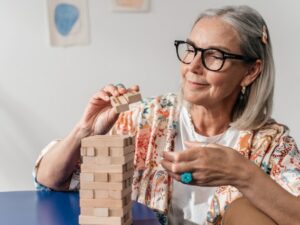 Apoyo en la organización de actividades para personas dependientes en instituciones