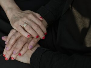 Psicología básica aplicada a la atención psicosocial domiciliaria de personas dependientes