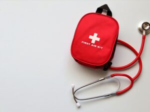 Aplicación de técnicas de seguridad y primeros auxilios a las personas dependientes en el domicilio