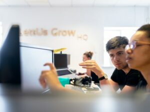 Administración del sistema operativo en sistemas ERP-CRM